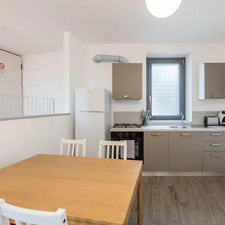 Apartment Ca Cia - Red Flat Gardone Riviera