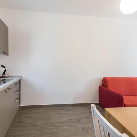 Apartment Ca Cia - Red Flat Gardone Riviera